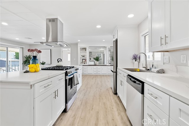 11250 Ramona, Montclair CA: https://media.crmls.org/medias/bea56774-48b1-45b2-b622-ac38559faf39.jpg