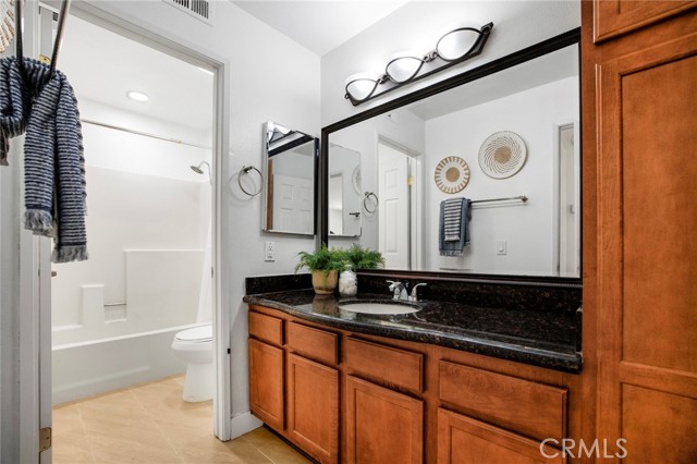 Detail Gallery Image 15 of 21 For 1140 W Blaine St #202,  Riverside,  CA 92507 - 1 Beds | 1 Baths