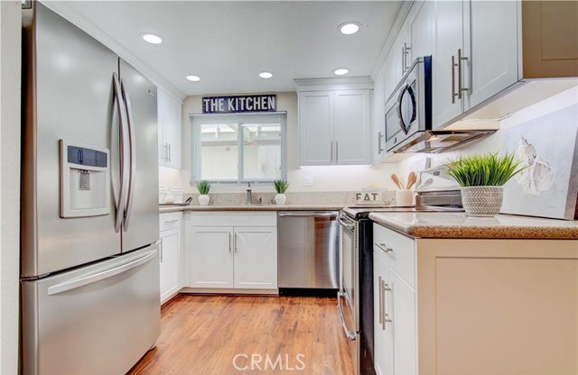 2405 Via Mariposa W, Laguna Woods CA: https://media.crmls.org/medias/bea62abe-f7e4-4fe7-9387-0c8157dde6fb.jpg