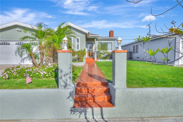 Image 33 of 36 For 22908 Ladeene