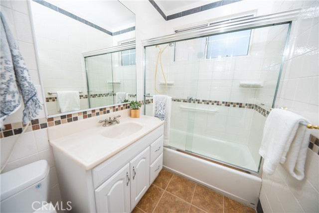 600 Inglewood Avenue, Redondo Beach, California 90278, 4 Bedrooms Bedrooms, ,2 BathroomsBathrooms,Residential,Sold,Inglewood,SB22214651