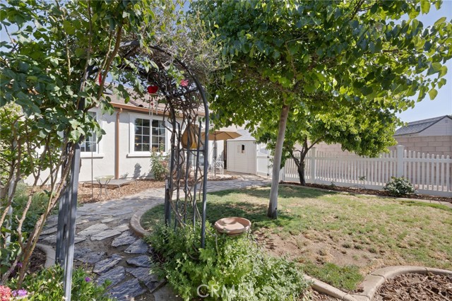 Detail Gallery Image 28 of 30 For 10705 Topiary Dr, Bakersfield,  CA 93306 - 3 Beds | 2 Baths