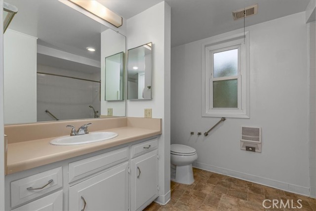 Detail Gallery Image 13 of 35 For 116 via Estrada #H,  Laguna Woods,  CA 92637 - 2 Beds | 2 Baths