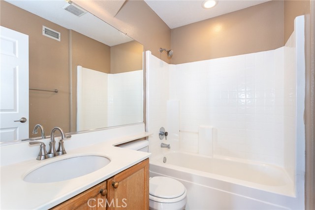 Detail Gallery Image 7 of 24 For 1750 Tallowberry Ln, Simi Valley,  CA 93065 - 3 Beds | 2/1 Baths