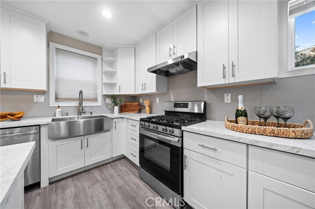 Detail Gallery Image 9 of 35 For 432 S Alhambra #E,  Monterey Park,  CA 91755 - 3 Beds | 3 Baths