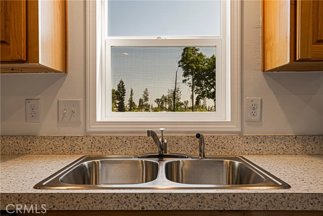 Detail Gallery Image 10 of 23 For 5352 Sawmill Rd, Paradise,  CA 95969 - 3 Beds | 2 Baths