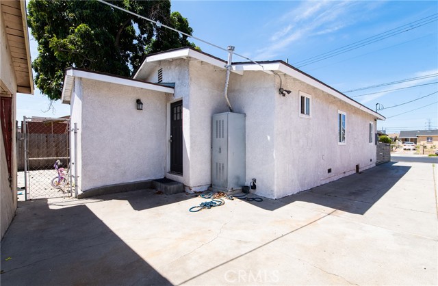 Detail Gallery Image 20 of 26 For 9608 Beach St, Los Angeles,  CA 90002 - 3 Beds | 1 Baths