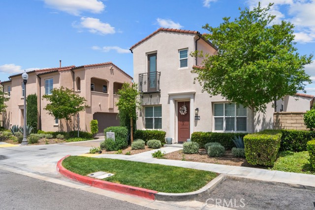 21851 Moveo Drive, Saugus CA: https://media.crmls.org/medias/bea8d644-1ebf-4bc0-b23d-47d2d0ac1b46.jpg