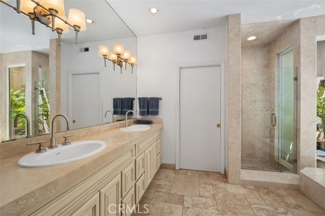 Detail Gallery Image 26 of 43 For 5 Rue Marseille, Newport Beach,  CA 92660 - 3 Beds | 2/1 Baths
