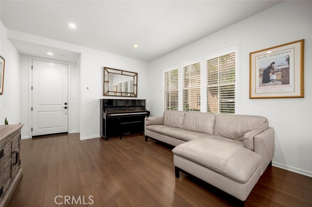 182 Firefly, Irvine CA: https://media.crmls.org/medias/bea9d7ed-f202-4057-acbe-6b89f7a27560.jpg