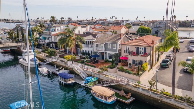 5634 Naples Canal, Long Beach, California 90803, 3 Bedrooms Bedrooms, ,3 BathroomsBathrooms,Single Family Residence,For Sale,Naples Canal,OC23208911