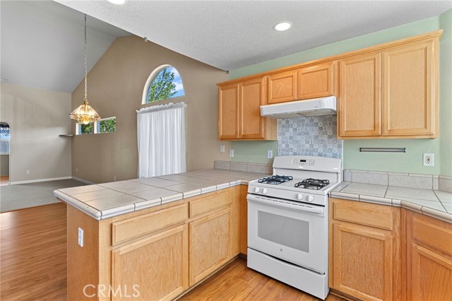 Detail Gallery Image 5 of 27 For 2887 Evergreen Ct, Livingston,  CA 95334 - 3 Beds | 2 Baths