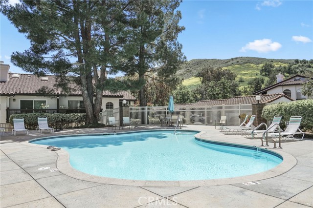 Detail Gallery Image 31 of 37 For 5473 Spanish Oak Ln #G,  Oak Park,  CA 91377 - 2 Beds | 2/1 Baths
