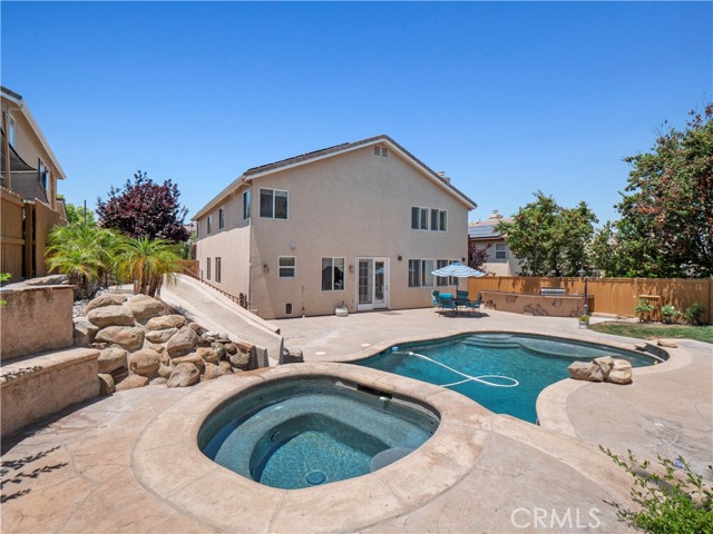 Detail Gallery Image 32 of 40 For 26332 Oakdale Canyon Ln, Canyon Country,  CA 91387 - 5 Beds | 3 Baths