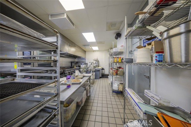 15602 Ventura Boulevard, Encino CA: https://media.crmls.org/medias/beab8e83-bc28-4422-b3d9-e9368bc2c8b3.jpg