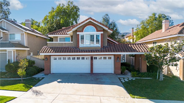 Detail Gallery Image 2 of 30 For 1430 Tanglewood Dr, Corona,  CA 92882 - 5 Beds | 3 Baths