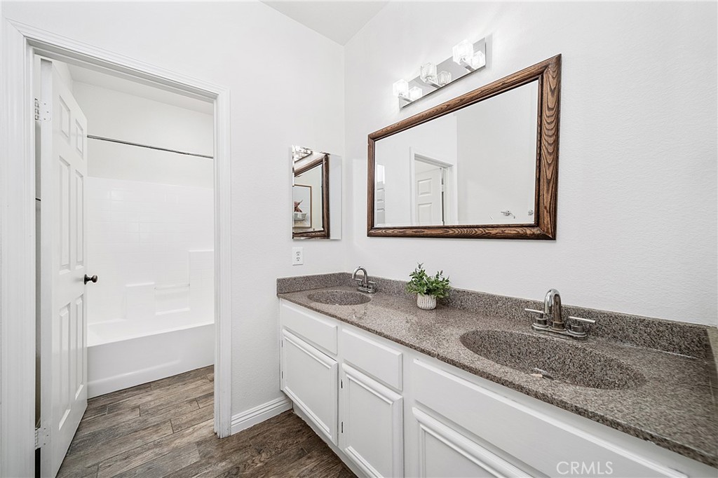 MLS #WS25161934 img 25