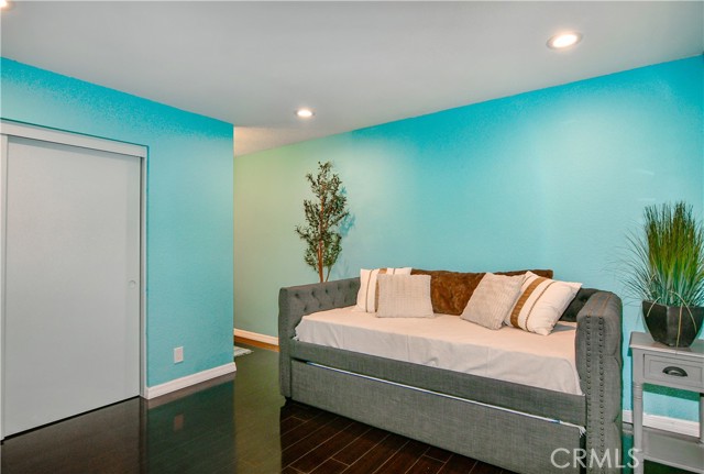 Detail Gallery Image 36 of 45 For 16551 Grunion Lane #204,  Huntington Beach,  CA 92649 - 2 Beds | 2 Baths
