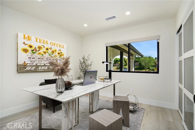 Detail Gallery Image 19 of 47 For 10947 Lurline Ave, Chatsworth,  CA 91311 - 5 Beds | 4 Baths