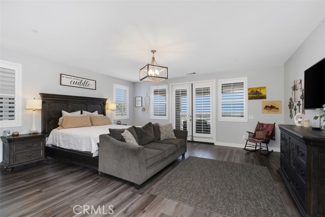 Detail Gallery Image 17 of 44 For 17183 Compass Dr, Riverside,  CA 92503 - 5 Beds | 4/1 Baths