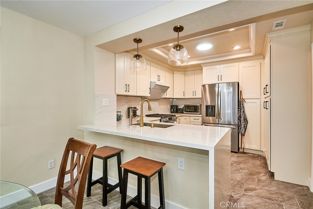 Beacd9c4 Bf09 471c 9c5e 6cb56059bf32