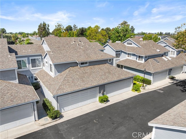 Detail Gallery Image 2 of 33 For 2542 Back Bay Loop #30,  Costa Mesa,  CA 92627 - 3 Beds | 2/1 Baths