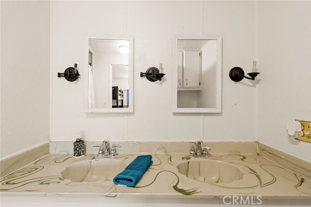 36200 Paradise Ranch Road, Castaic CA: https://media.crmls.org/medias/bead33d3-7745-4ea4-9cf3-ac64f71e12e1.jpg