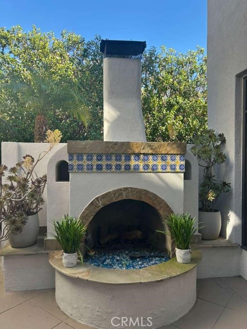 Detail Gallery Image 2 of 22 For 5012 Seagrove, San Diego,  CA 92130 - 4 Beds | 3/1 Baths