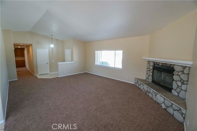 Detail Gallery Image 5 of 23 For 11540 Mohawk Rd, Apple Valley,  CA 92308 - 3 Beds | 2 Baths