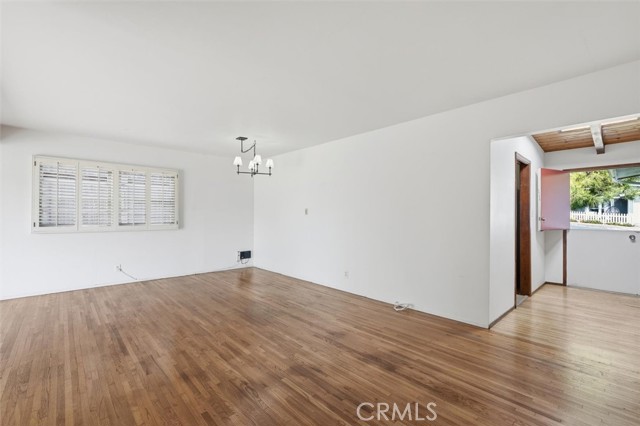 Detail Gallery Image 8 of 27 For 1320 Curtis, Manhattan Beach,  CA 90266 - 3 Beds | 2 Baths