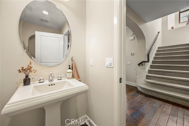 Detail Gallery Image 15 of 32 For 24 Tree Clover, Irvine,  CA 92618 - 3 Beds | 2/1 Baths