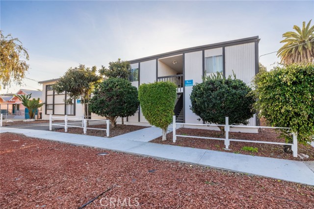 Detail Gallery Image 2 of 24 For 2401 S Denison Ave, San Pedro,  CA 90731 - – Beds | – Baths