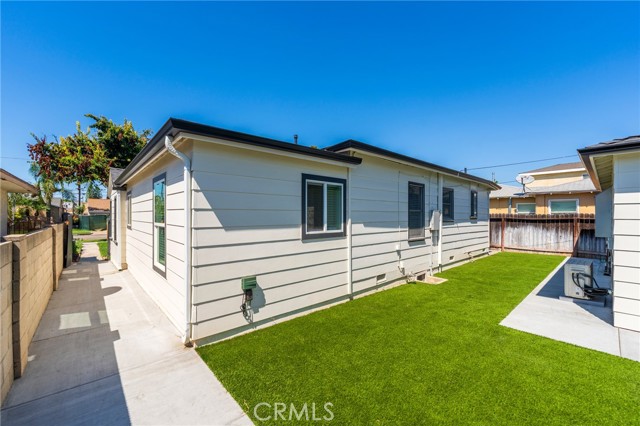 Detail Gallery Image 8 of 13 For 718 S Claudina, Anaheim,  CA 92805 - 6 Beds | 5 Baths