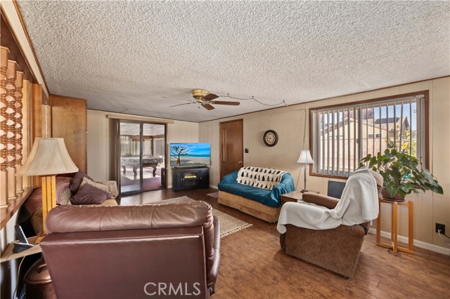 Detail Gallery Image 10 of 20 For 45461 3rd, Lancaster,  CA 93535 - 4 Beds | 2 Baths