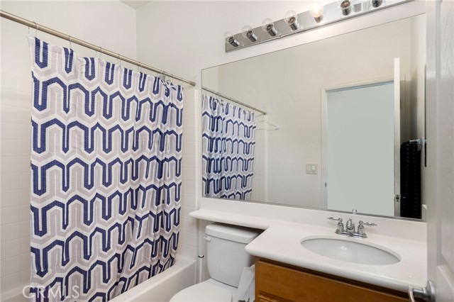 Detail Gallery Image 12 of 16 For 26279 Iris Ave #E,  Moreno Valley,  CA 92555 - 3 Beds | 2 Baths