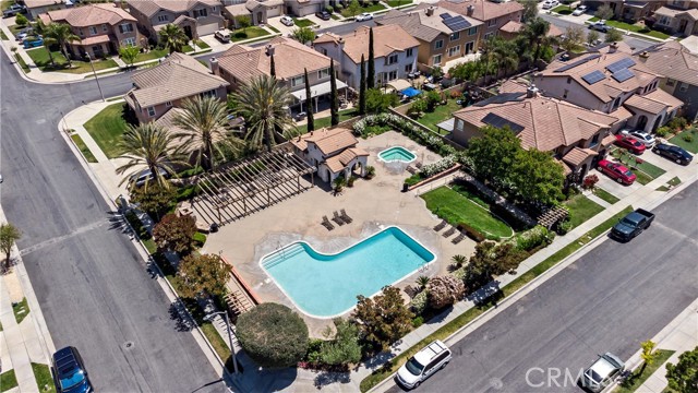 1512 E Nocta Privado, Ontario CA: https://media.crmls.org/medias/beb55bd5-267e-43e6-8f6d-c601404328ed.jpg