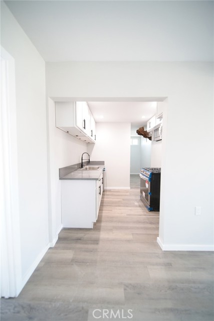 1336 W 118th Street, Los Angeles CA: https://media.crmls.org/medias/beb55c30-5109-4249-945e-7d1726c4e256.jpg