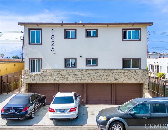 1825 Chestnut Avenue, Long Beach, California 90806, ,Multi-Family,For Sale,Chestnut,CV24203235