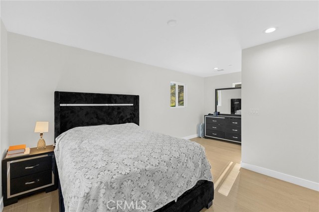 Detail Gallery Image 10 of 14 For 16897 Gunnerson, Lake Elsinore,  CA 92530 - 2 Beds | 2 Baths