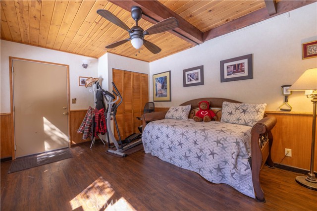 Detail Gallery Image 24 of 37 For 908 Canyon Rd, Fawnskin,  CA 92333 - 4 Beds | 2 Baths