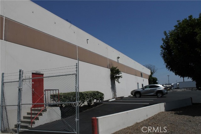 Image 7 of 62 For 18737 Reyes Avenue