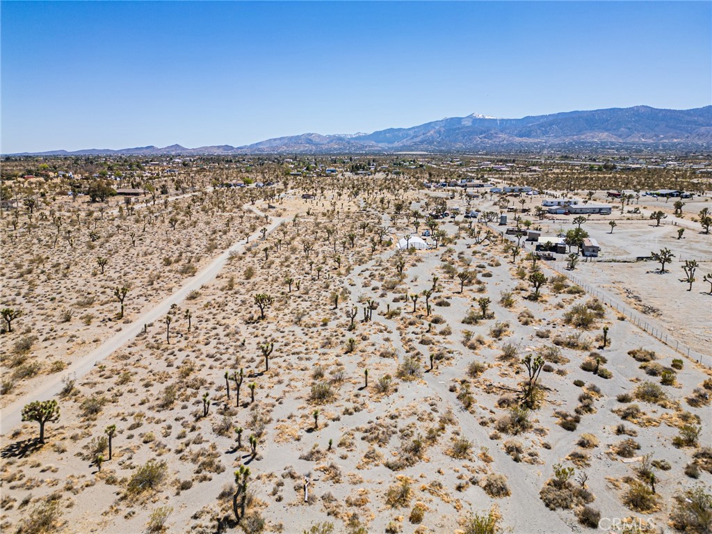 MLS #OC25086737 image #16