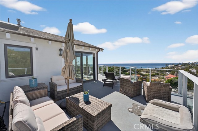Detail Gallery Image 57 of 74 For 405 Blumont St, Laguna Beach,  CA 92651 - 5 Beds | 6/1 Baths