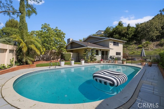 54 Encanto Drive, Rolling Hills Estates CA: https://media.crmls.org/medias/beb7726c-67be-4016-9ba3-8b14116398e7.jpg