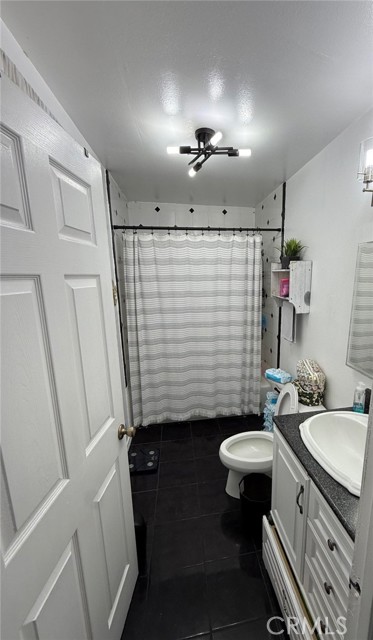 413 W 109th Place, Los Angeles CA: https://media.crmls.org/medias/beb78456-e999-42f1-a6b7-acfbaf700c52.jpg