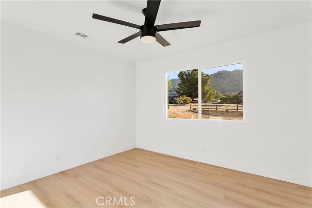 Detail Gallery Image 14 of 36 For 17260 Candlewood Rd, Apple Valley,  CA 92307 - 3 Beds | 2/1 Baths