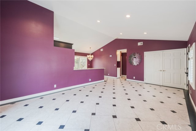 Detail Gallery Image 8 of 33 For 10092 Dana Dr, Huntington Beach,  CA 92646 - 3 Beds | 2 Baths