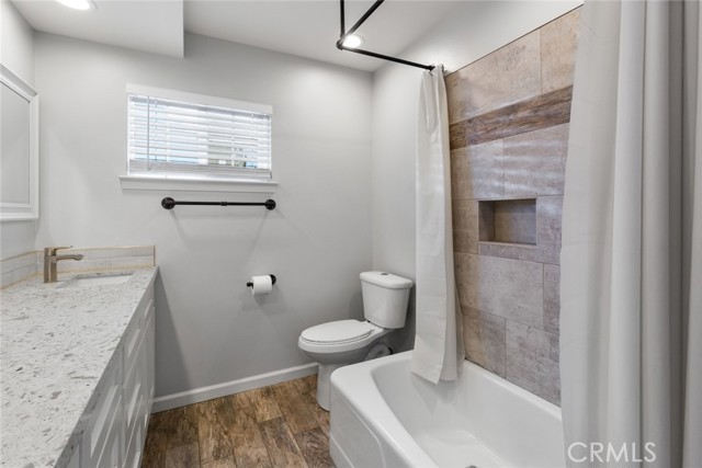 Detail Gallery Image 19 of 23 For 1701 Staffordshire Dr, Lancaster,  CA 93534 - 4 Beds | 2 Baths