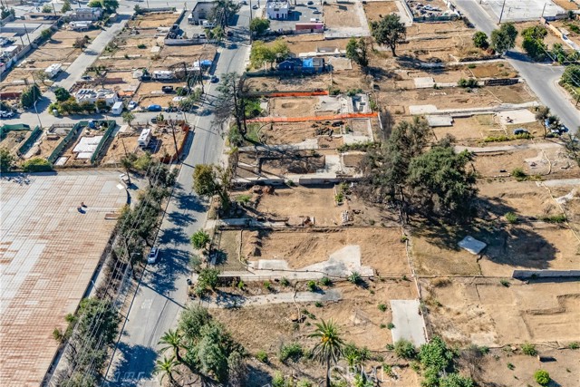 95 E Calaveras Street, Altadena CA: https://media.crmls.org/medias/beb7ca9f-4a70-4f8b-bbdb-643fa8fba360.jpg