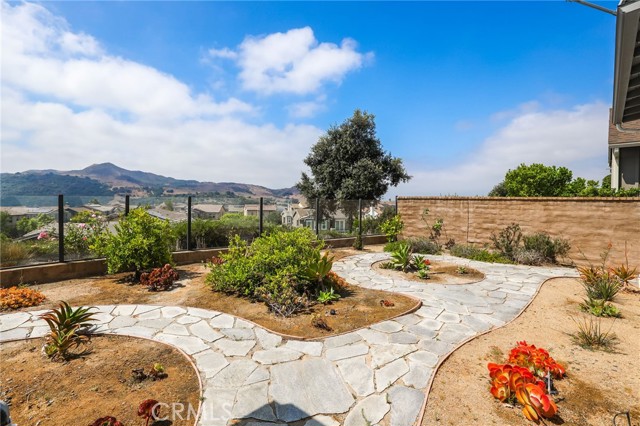 65 Listo Street, Rancho Mission Viejo CA: https://media.crmls.org/medias/beb82708-a7c5-4053-bf5c-03e18650f24c.jpg